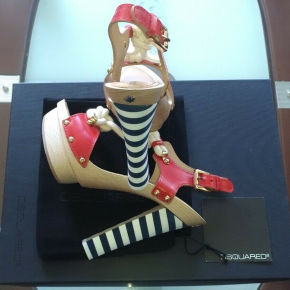 Dsquared2 Platform Sandals - Picture 6 of 8